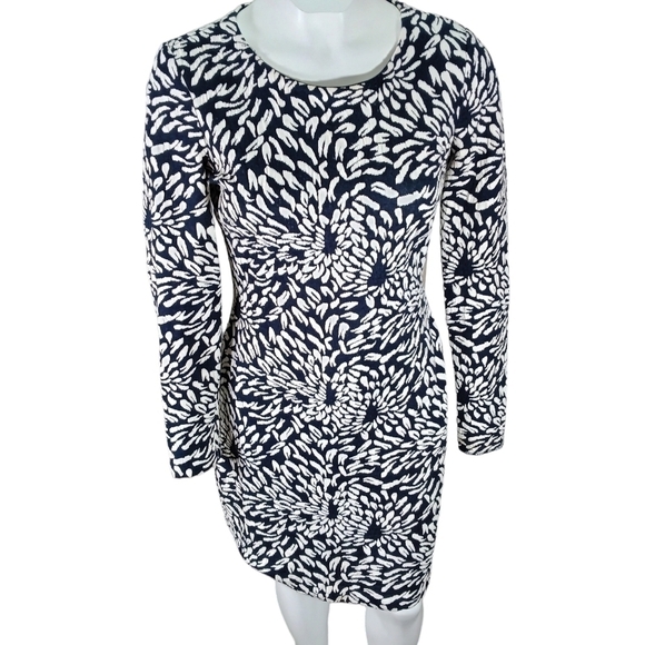 Badgley Mischka Dresses & Skirts - Badgley Mischka Belle Navy and Cream Midi Bodycon Dress size 8 EUC